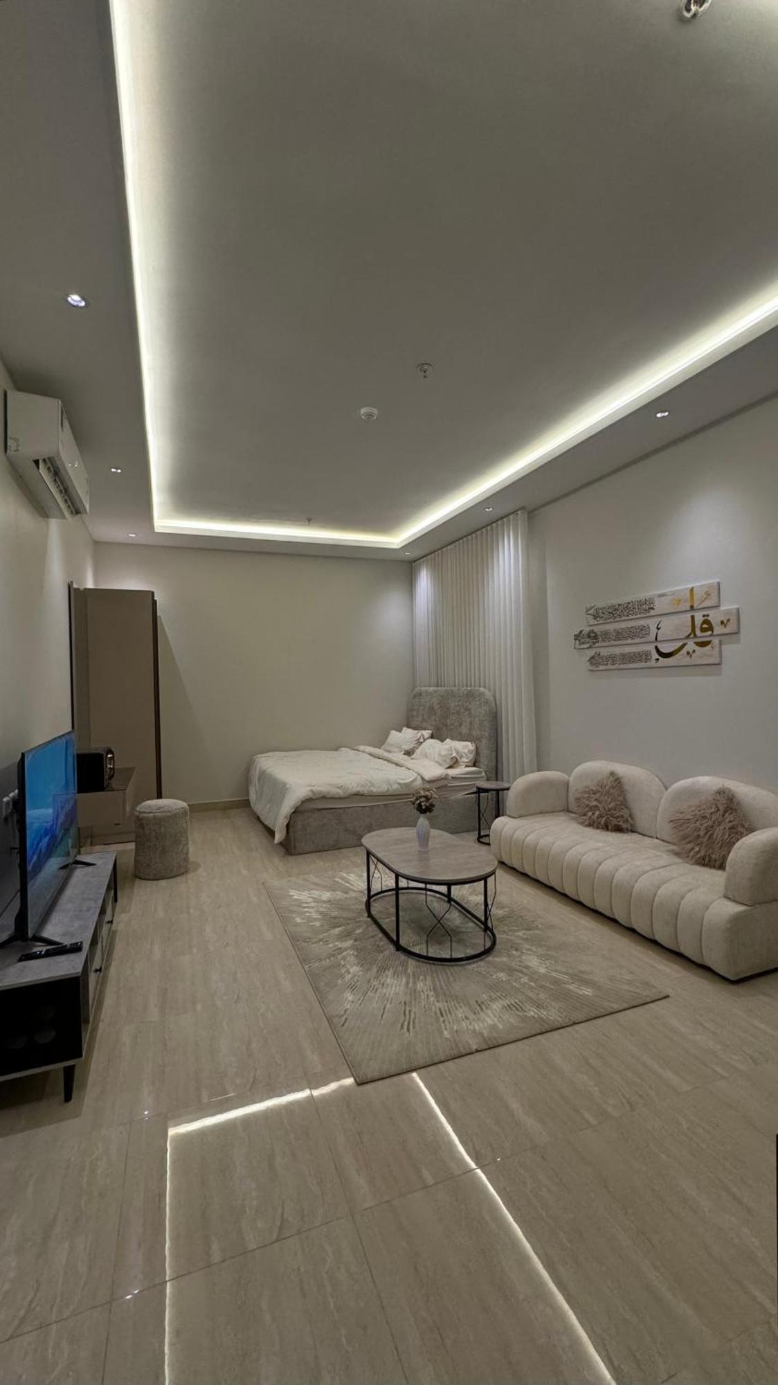 Homestay فايف ستارز استوديو Five Stars Studio *