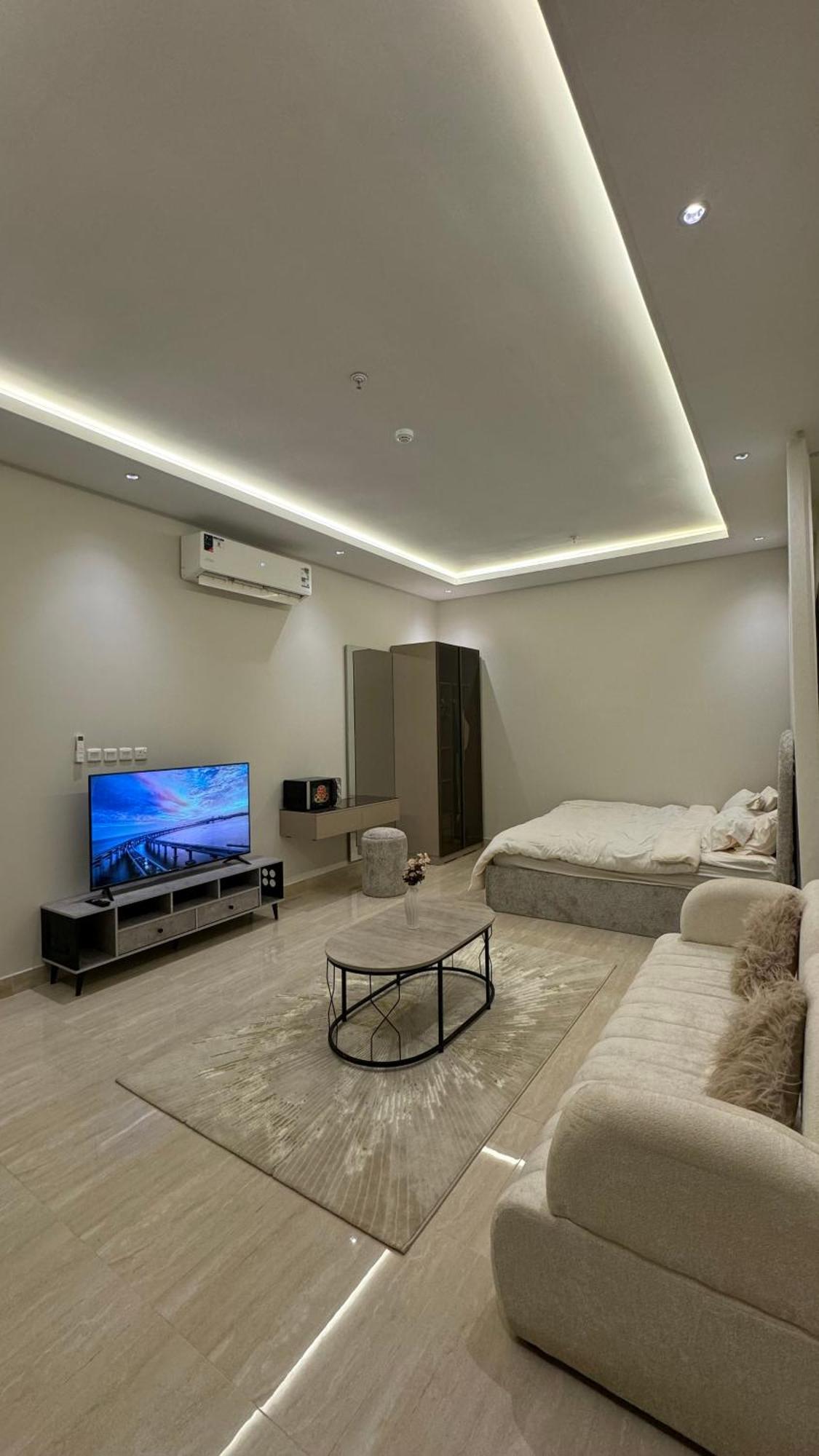 Homestay فايف ستارز استوديو Five Stars Studio Riyadh